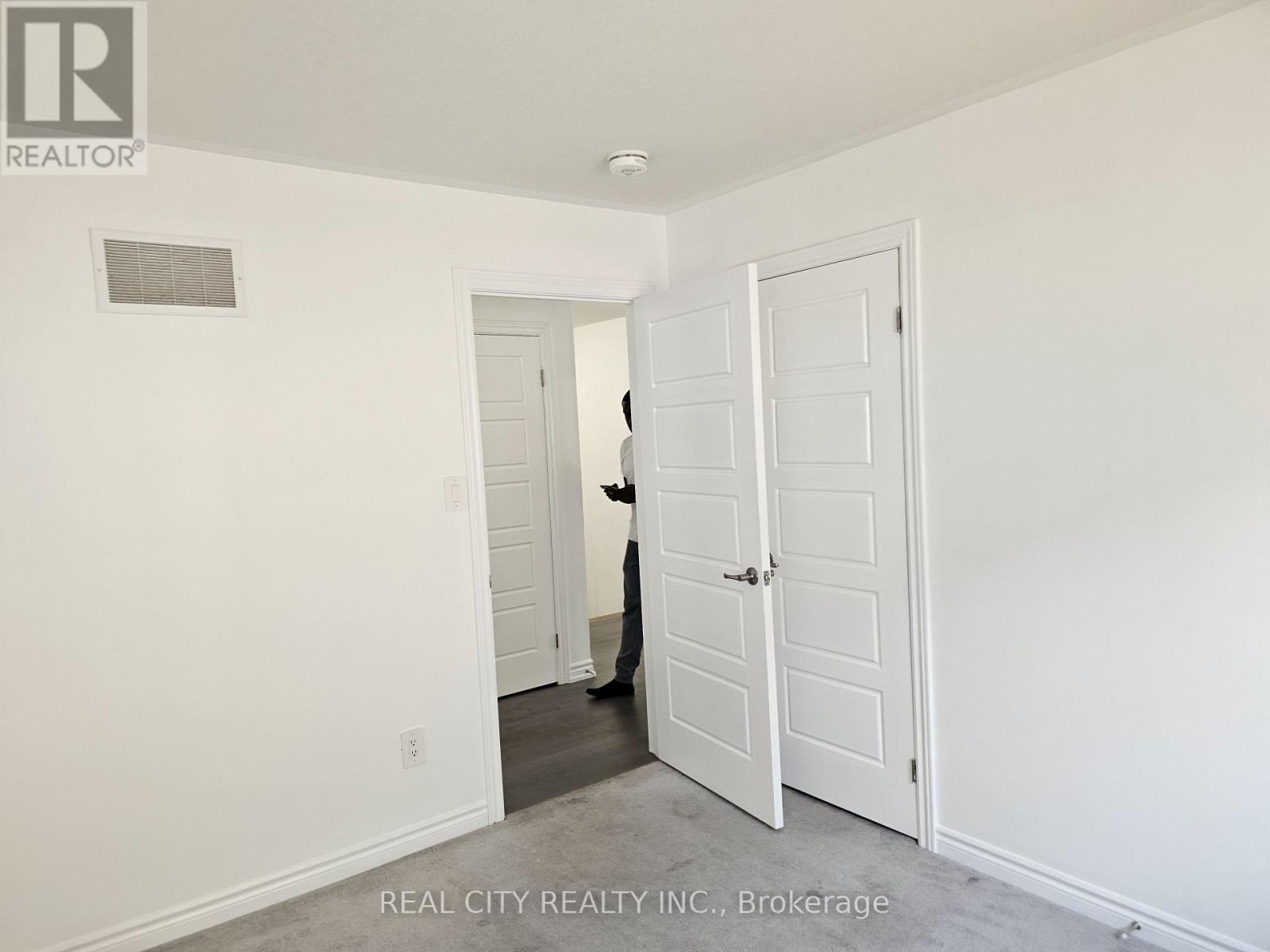 25 Whitton Drive, Brant, Ontario  N3L 0L2 - Photo 32 - X13796780