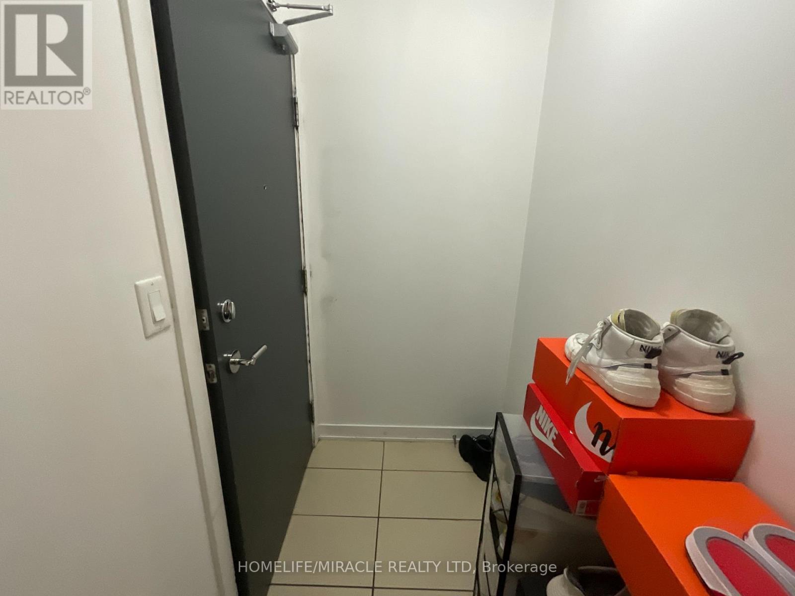 3009 - 4070 Confederation Parkway, Mississauga, Ontario  L5B 0E9 - Photo 11 - W13767610