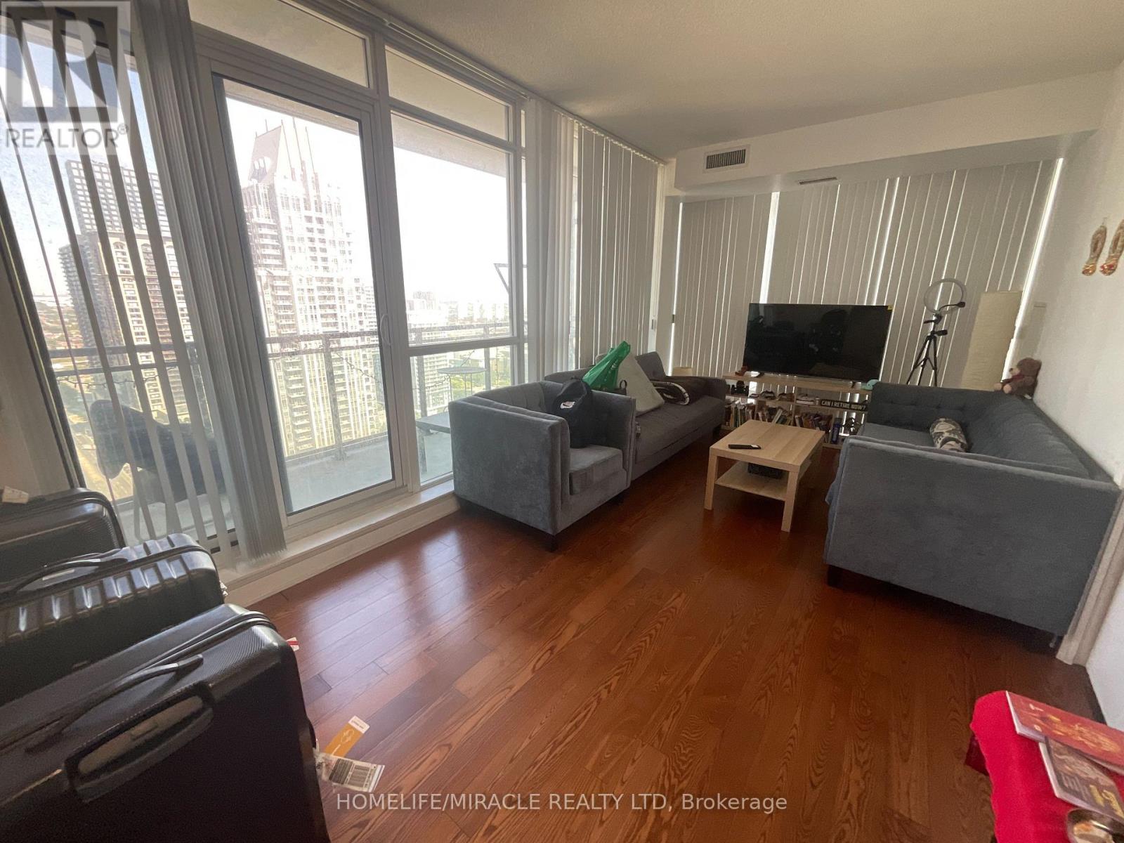 3009 - 4070 Confederation Parkway, Mississauga, Ontario  L5B 0E9 - Photo 2 - W13767610