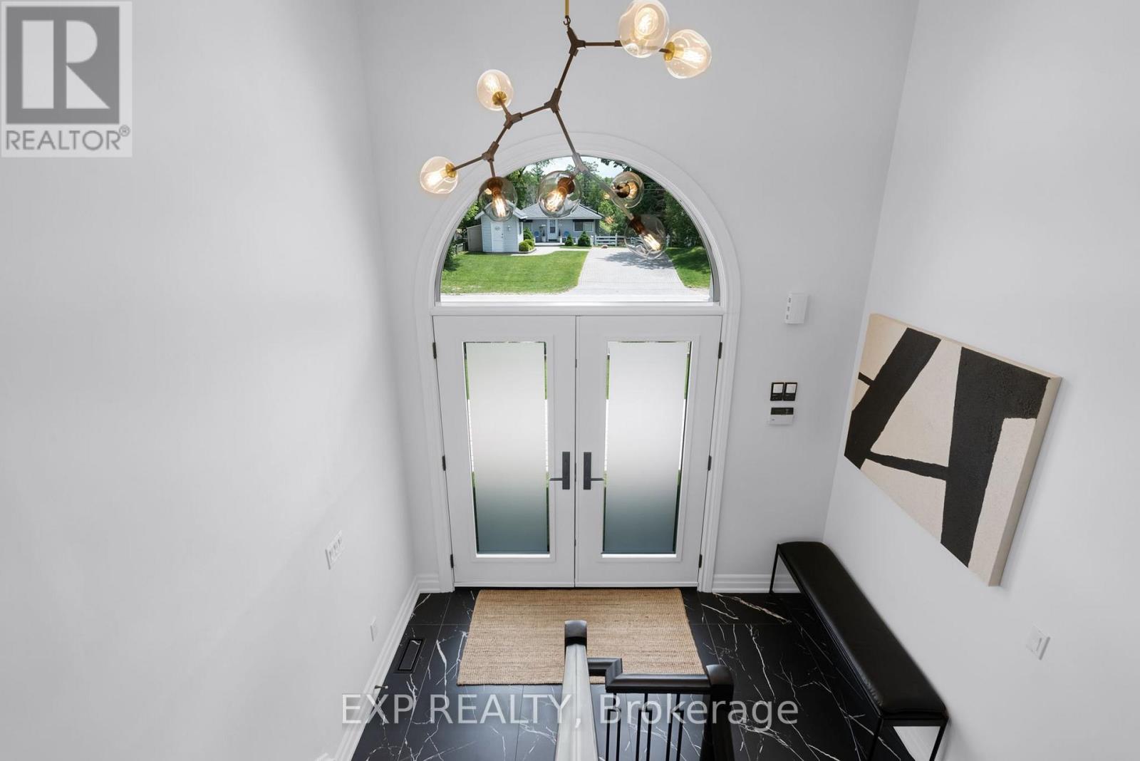 256 Old Mosley Street, Wasaga Beach, Ontario  L9Z 2J2 - Photo 3 - S13665768