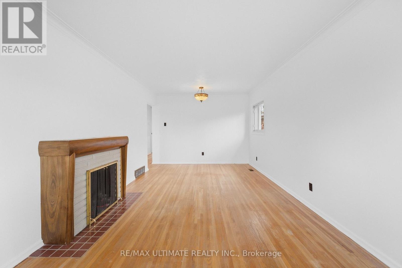 4 Moray Place, Toronto, Ontario  M1R 2E2 - Photo 3 - E13796204