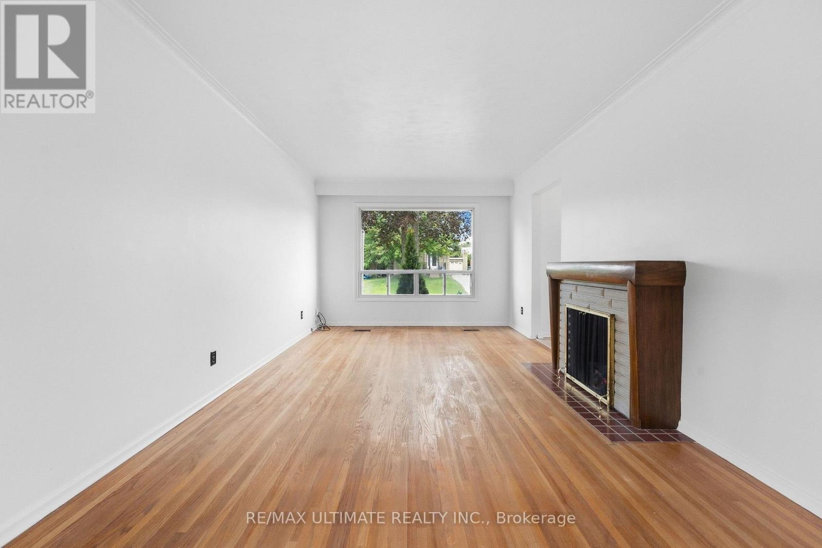 4 Moray Place, Toronto, Ontario  M1R 2E2 - Photo 5 - E13796204