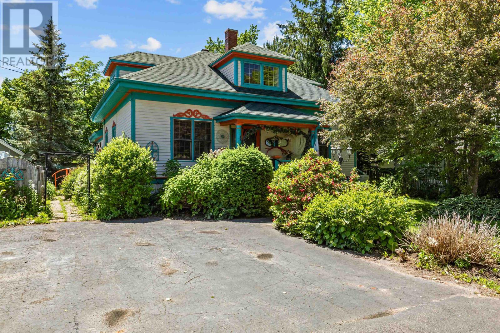 162 Belmont Street, Summerside, Prince Edward Island  C1N 1J9 - Photo 1 - 202615078