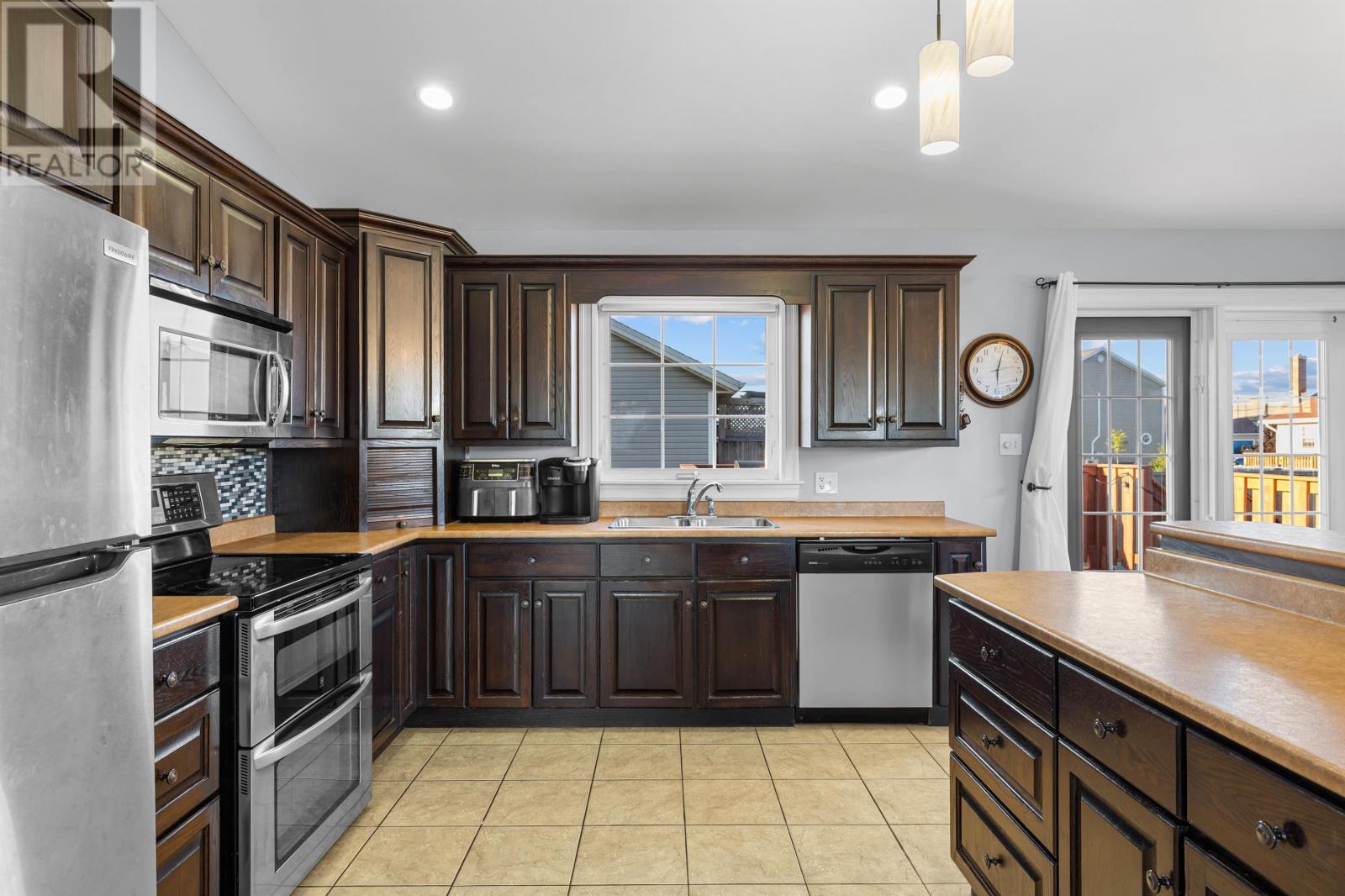 30 Alderwood Avenue, Charlottetown, Prince Edward Island  C1E 0J3 - Photo 12 - 202623632