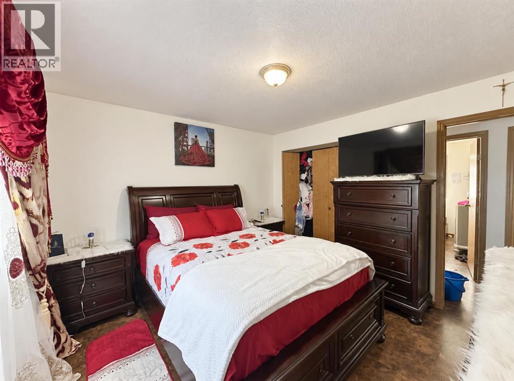 200 Upland Boulevard W, Brooks, Alberta  T1R 0R1 - Photo 11 - A2337316
