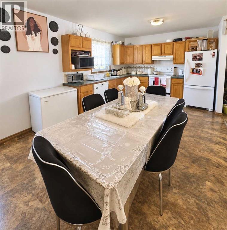 200 Upland Boulevard W, Brooks, Alberta  T1R 0R1 - Photo 7 - A2337316