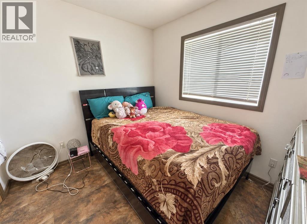 200 Upland Boulevard W, Brooks, Alberta  T1R 0R1 - Photo 15 - A2337316