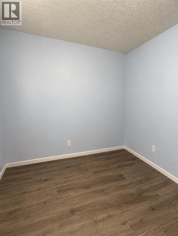 200 Upland Boulevard W, Brooks, Alberta  T1R 0R1 - Photo 18 - A2337316