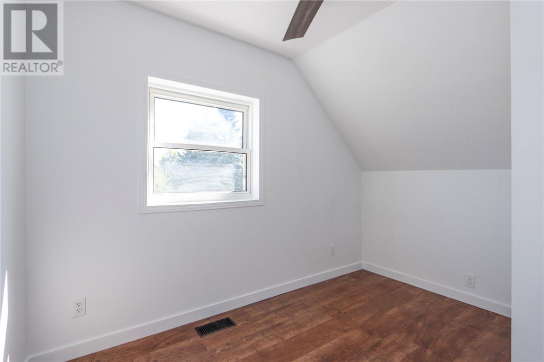 4431 Notre Dame Ave, Hanmer, Ontario  P3P 1X6 - Photo 15 - 2130323