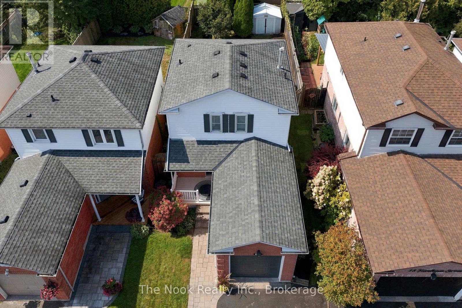 16 Kershaw Street, Clarington (Bowmanville), Ontario  L1C 4S4 - Photo 4 - E13796920
