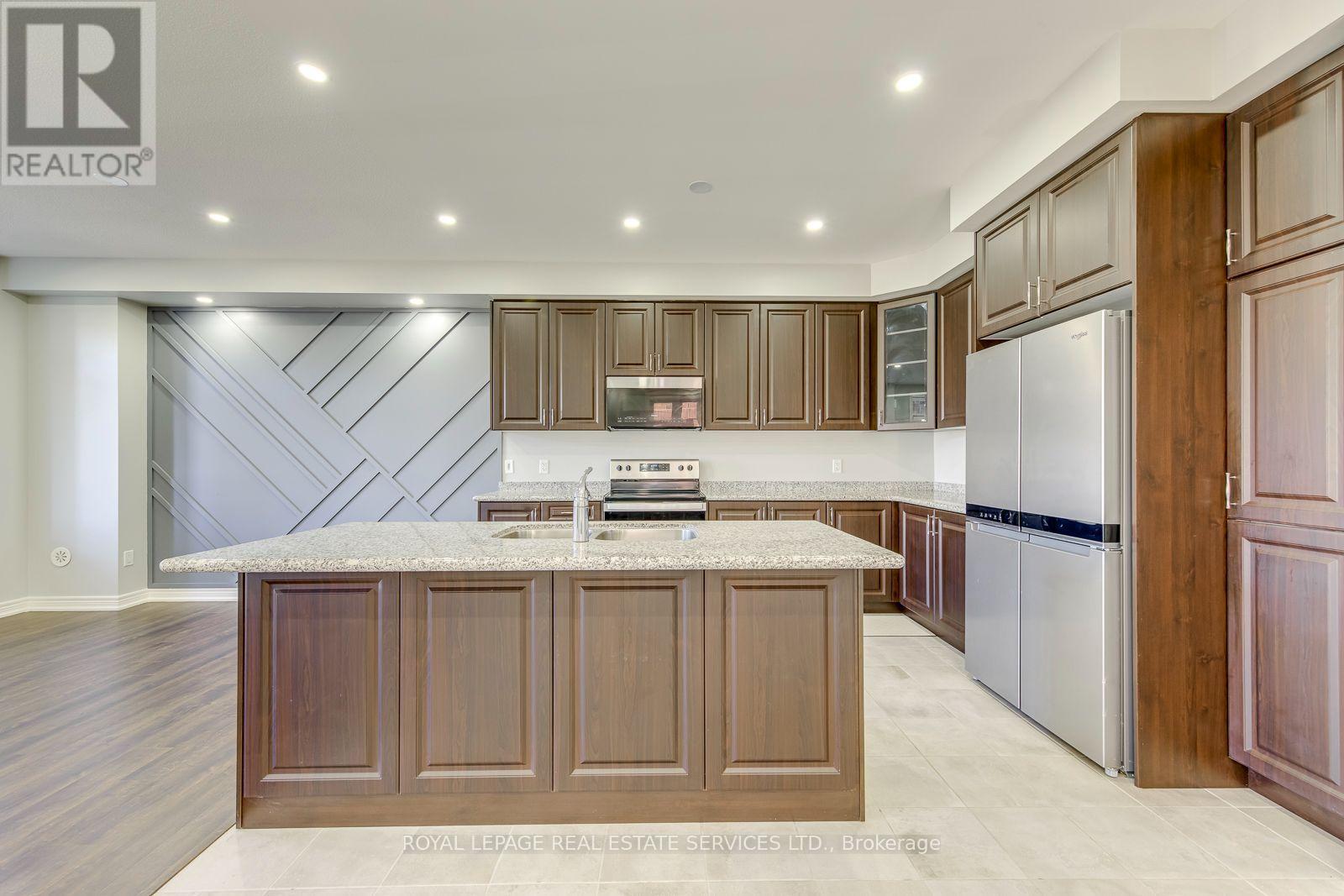 486 Silver Maple Road, Oakville, Ontario  L6H 3P6 - Photo 15 - W13571104