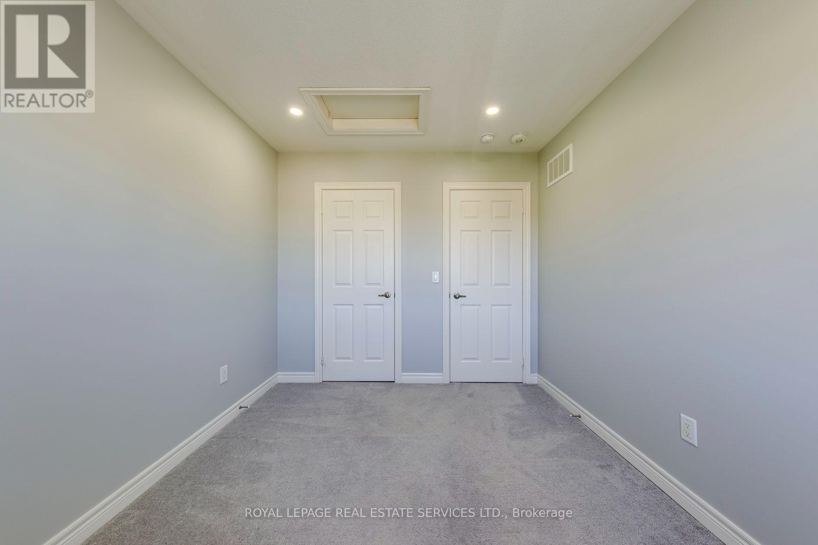 486 Silver Maple Road, Oakville, Ontario  L6H 3P6 - Photo 37 - W13571104