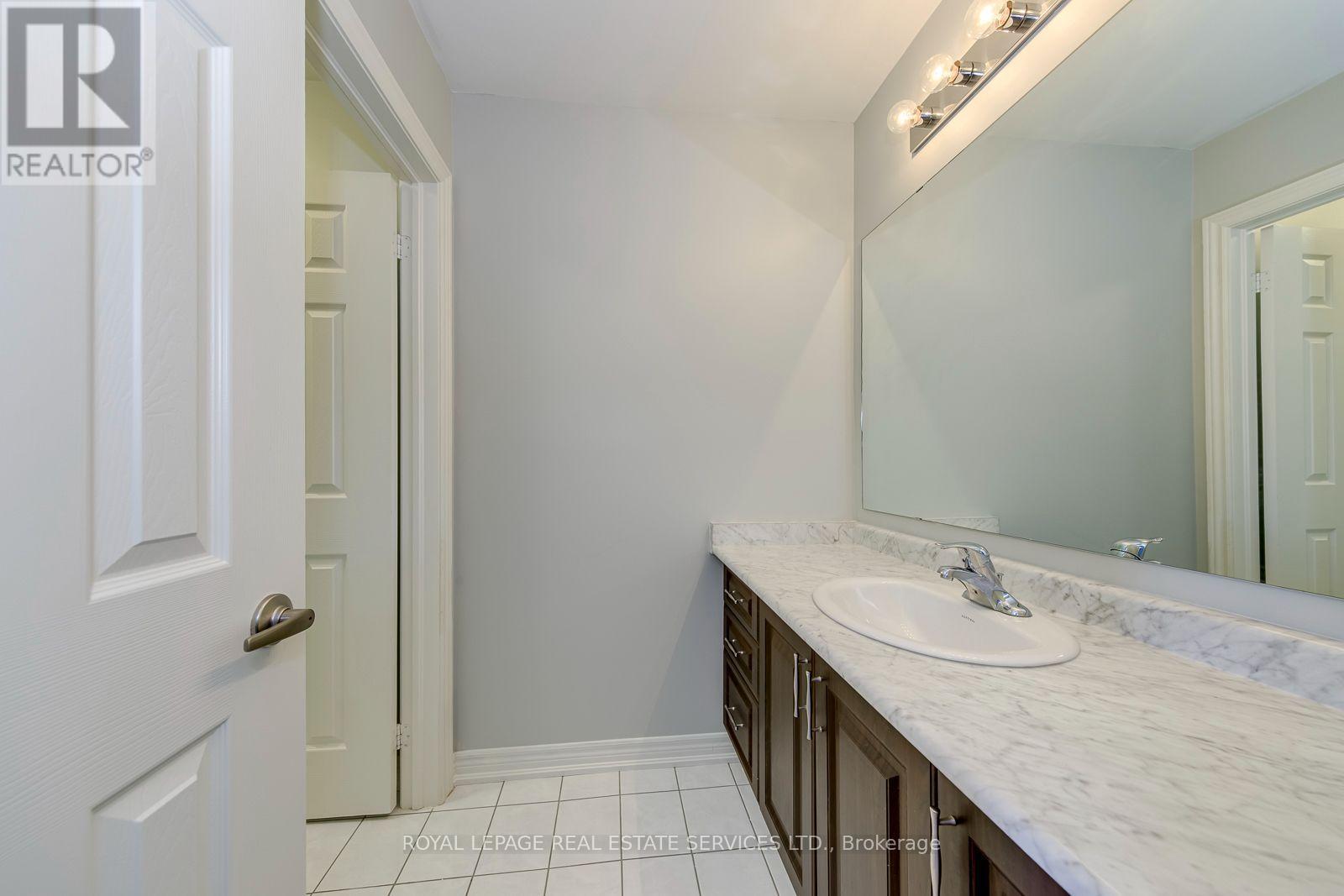 486 Silver Maple Road, Oakville, Ontario  L6H 3P6 - Photo 38 - W13571104