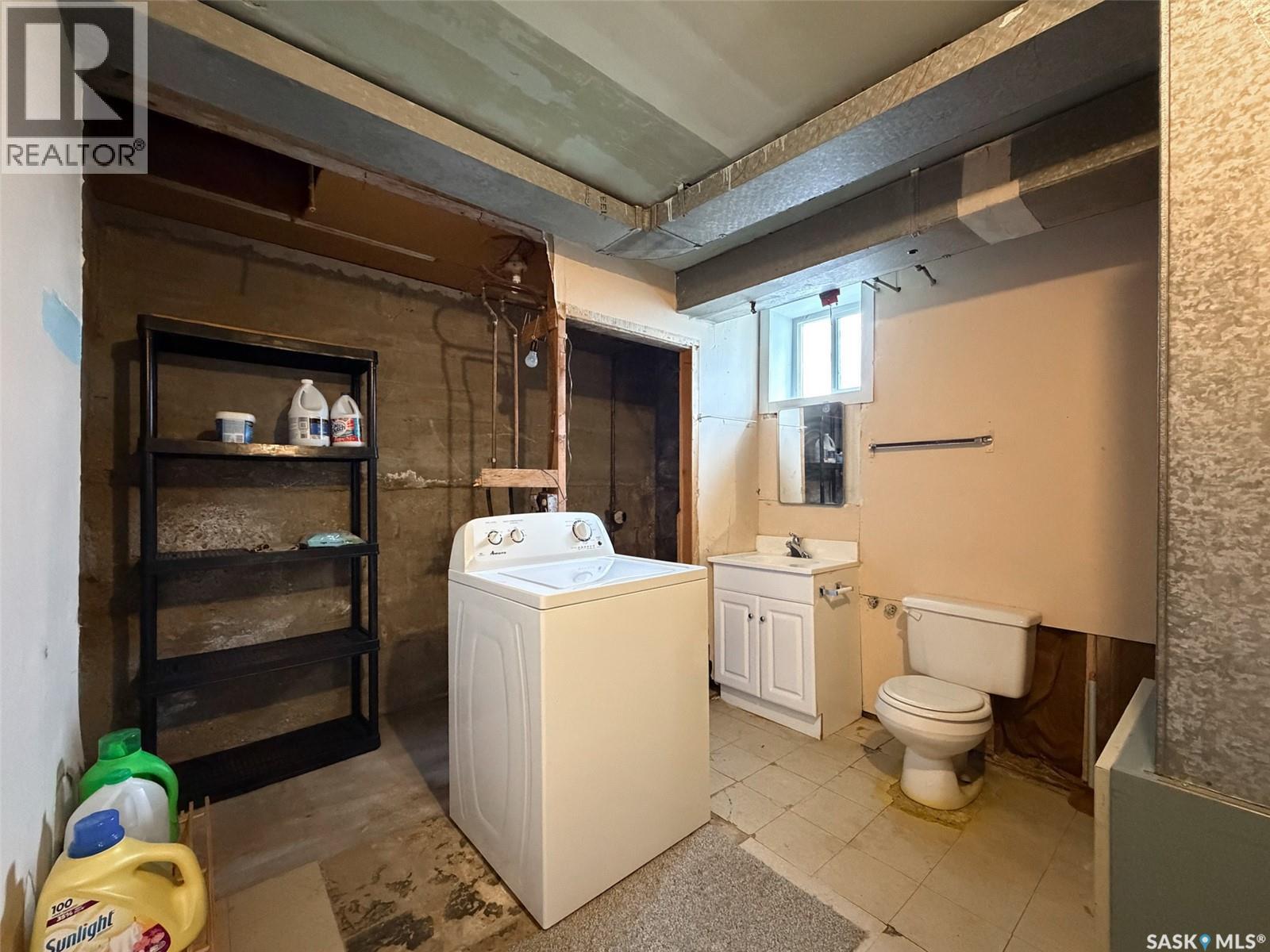108 1st Street E, Climax, Saskatchewan  S0N 0N0 - Photo 35 - SK048735