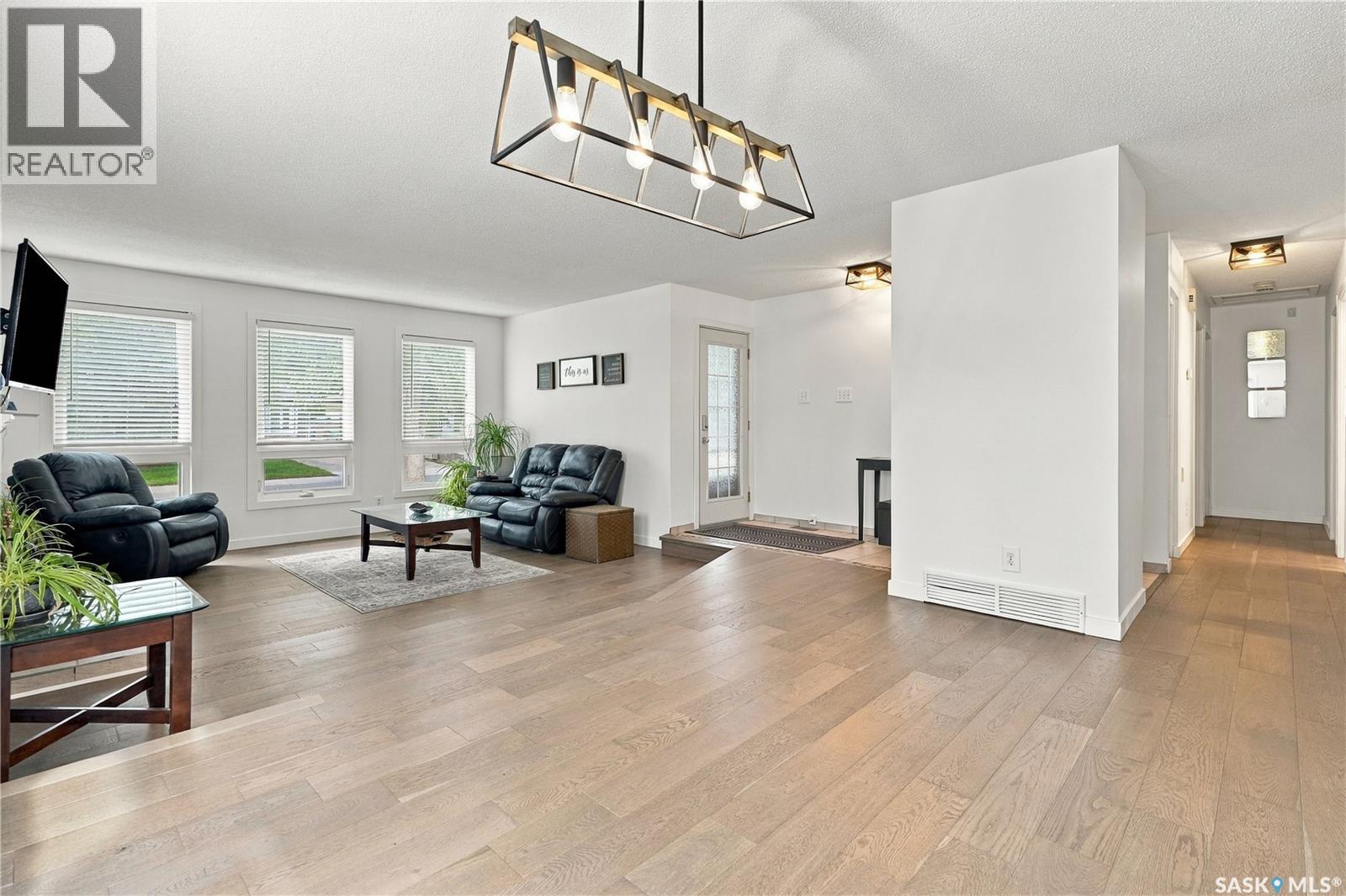 43 Watts Bay, Regina, Saskatchewan  S4N 5G6 - Photo 11 - SK048691
