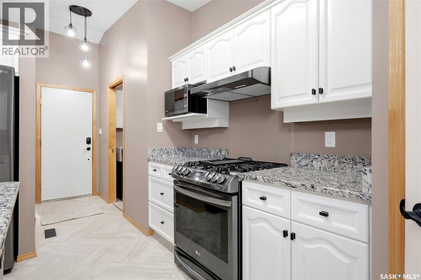 12 Stern Place, Edenwold Rm No.158, Saskatchewan  S4L 1B2 - Photo 11 - SK048410