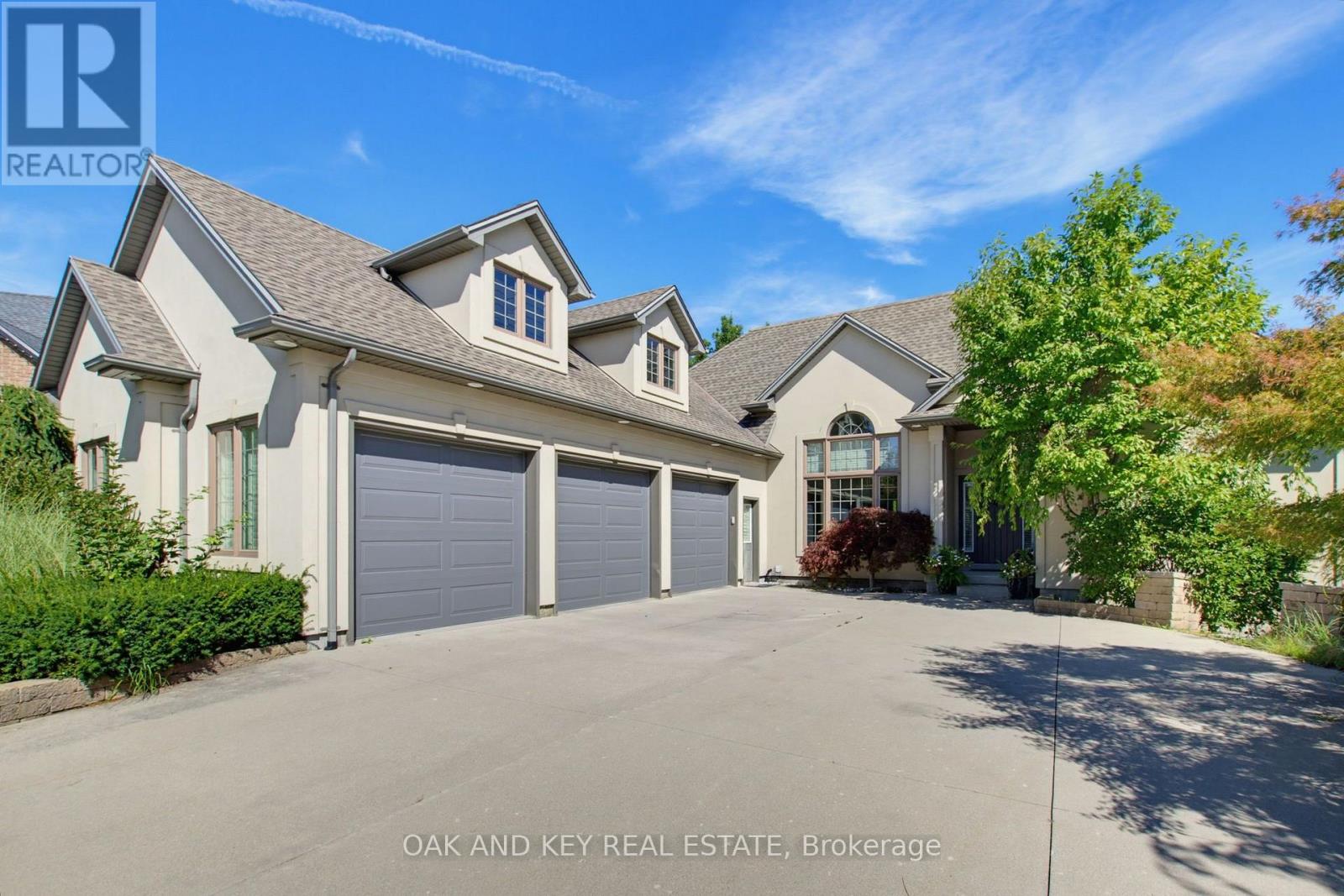 3301 MCLAUCHLAN COURT, London South, Ontario