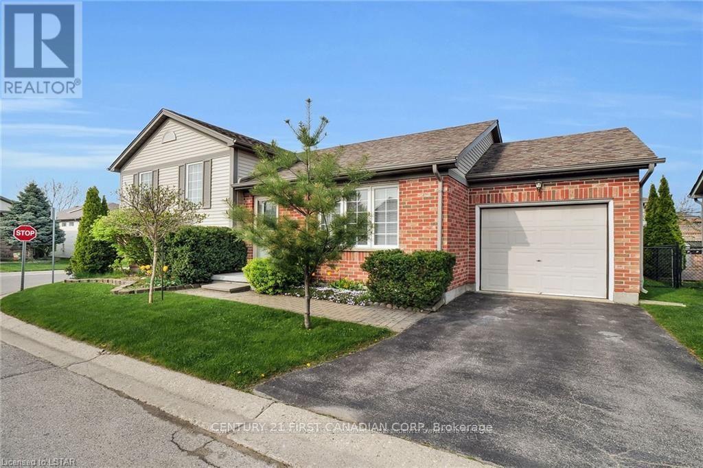 44 - 335 LIGHTHOUSE ROAD, London South, Ontario