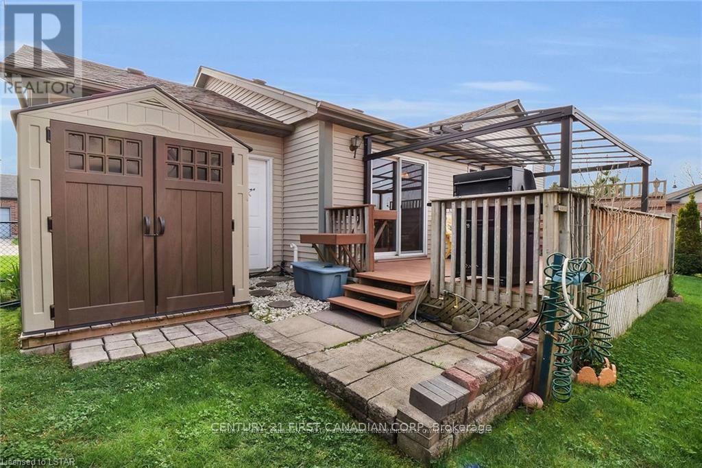 44 - 335 Lighthouse Road, London South, Ontario  N6M 1J8 - Photo 33 - X13797176