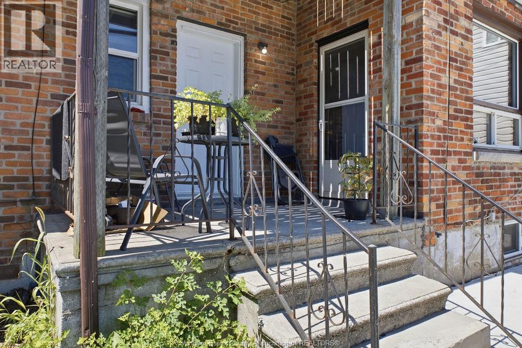 372 Lincoln Road Unit# 2, Windsor, Ontario  N8Y 2G4 - Photo 2 - 26022817