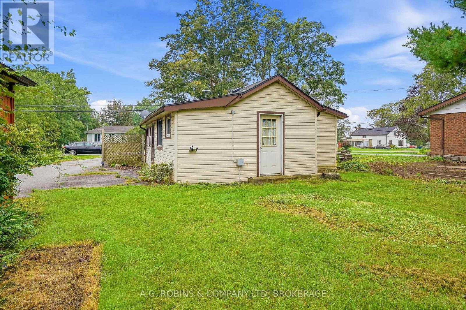 12040 Lakeshore Road, Wainfleet, Ontario  L0S 1V0 - Photo 16 - X13792234