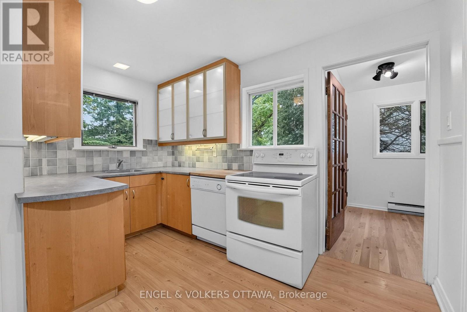 35 Bedford Crescent, Ottawa, Ontario  K1K 0E6 - Photo 15 - X13796904