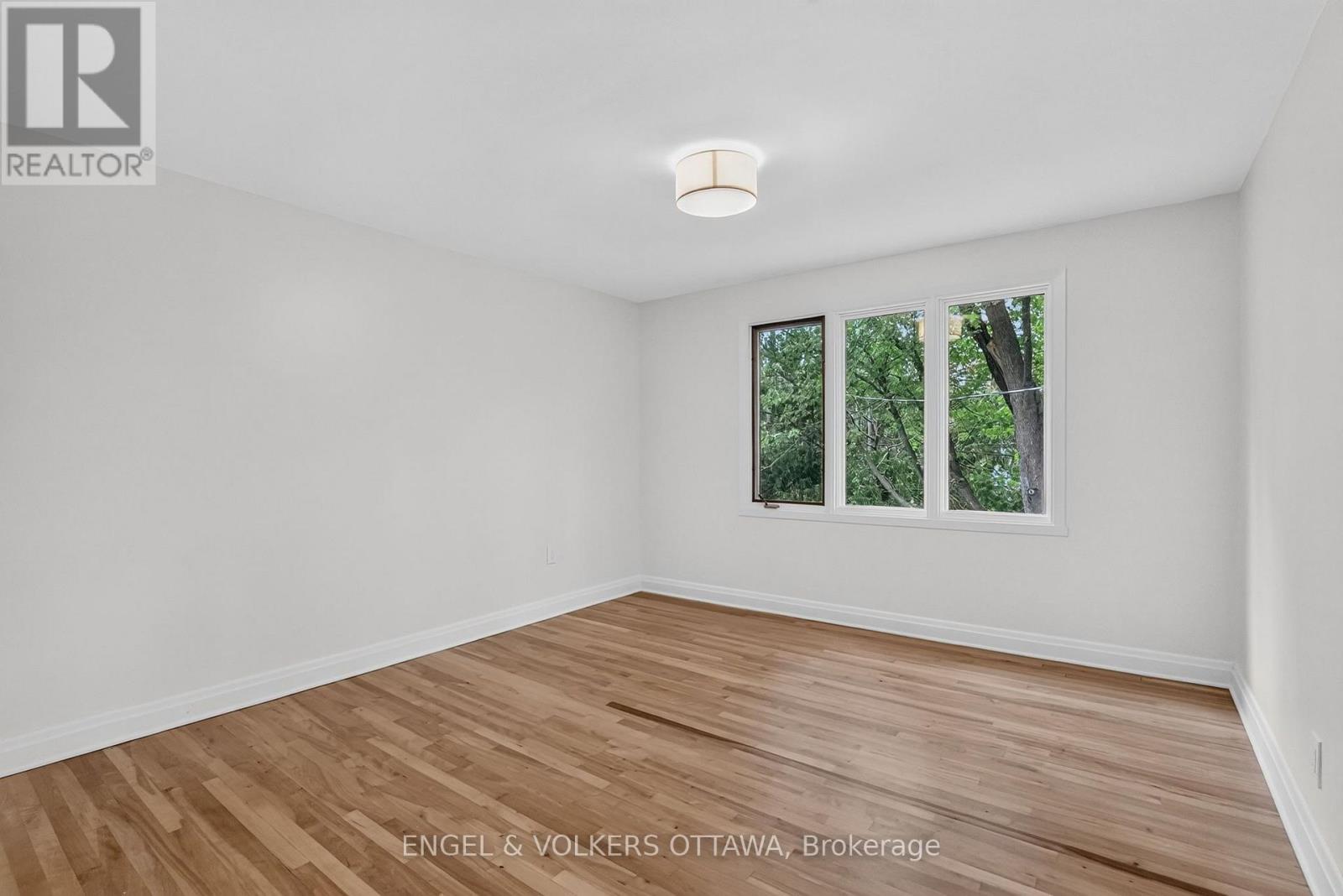 35 Bedford Crescent, Ottawa, Ontario  K1K 0E6 - Photo 22 - X13796904