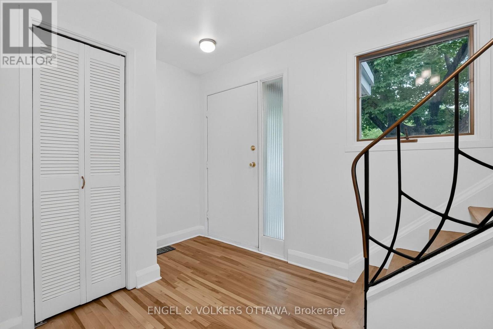35 Bedford Crescent, Ottawa, Ontario  K1K 0E6 - Photo 6 - X13796904