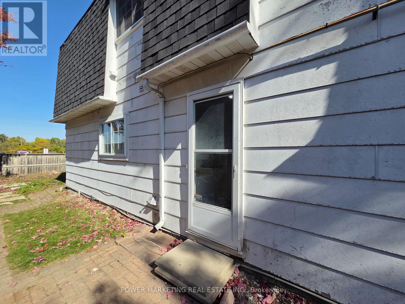 B - 81 Craig Henry Drive, Ottawa, Ontario  K2G 3S8 - Photo 2 - X13797126