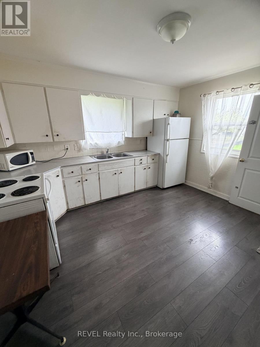 5974 Scott Street E, Niagara Falls, Ontario  L2E 3B4 - Photo 7 - X13797030