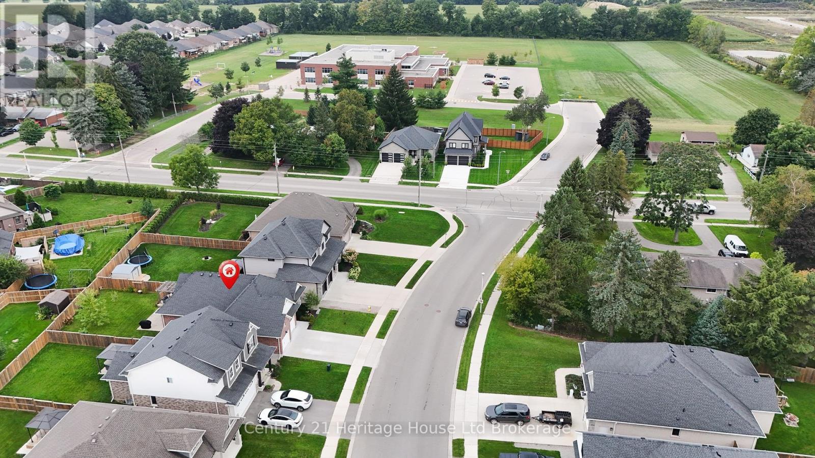 92 Dereham Drive, Tillsonburg, Ontario  N4G 0H1 - Photo 4 - X13796928