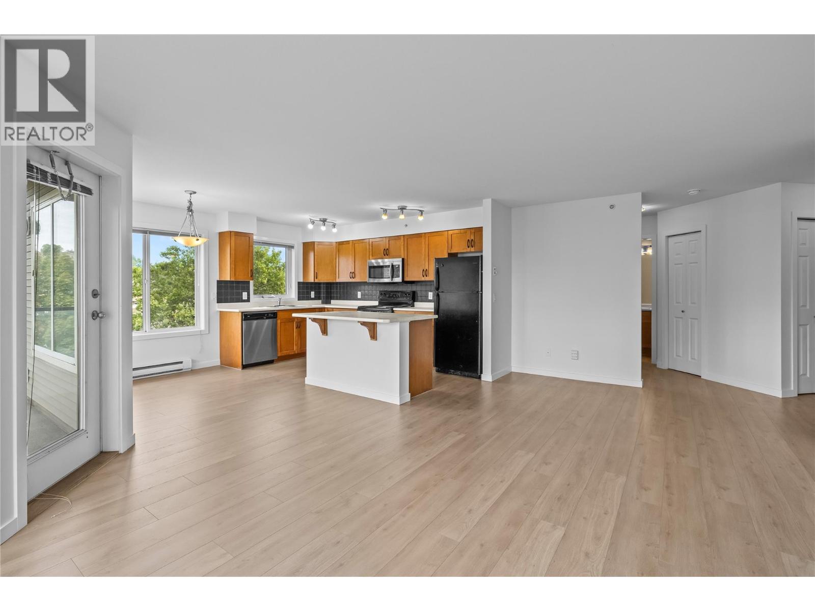 135 Ziprick Road Unit# 302, Kelowna, British Columbia  V1X 8B2 - Photo 5 - 10400636