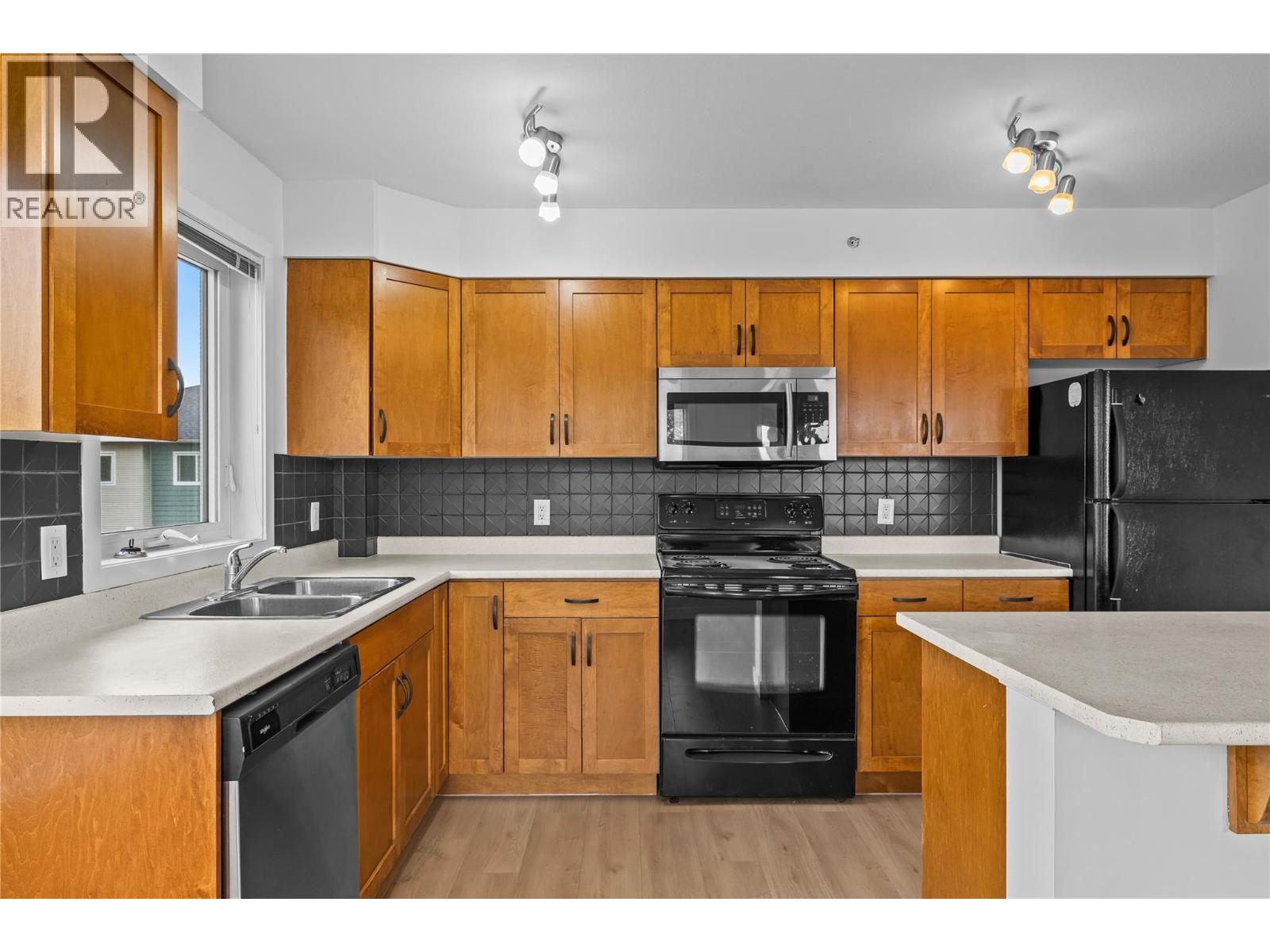 135 Ziprick Road Unit# 302, Kelowna, British Columbia  V1X 8B2 - Photo 9 - 10400636