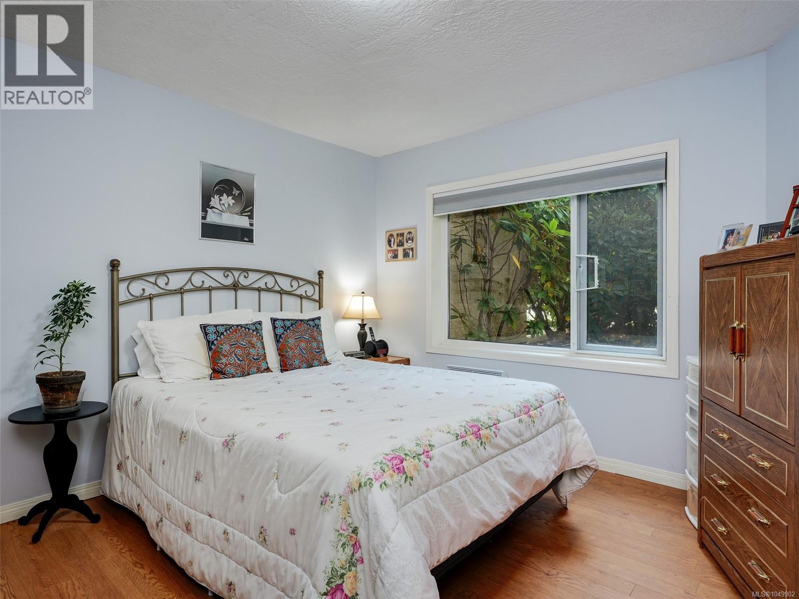 3105 2829 Arbutus Rd, Saanich, British Columbia V8N 5X5 - Photo 15 - 1049902