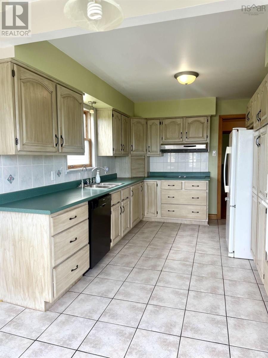 4621 245 Highway, Malignant Cove, Nova Scotia  B2G 2L1 - Photo 11 - 202622964