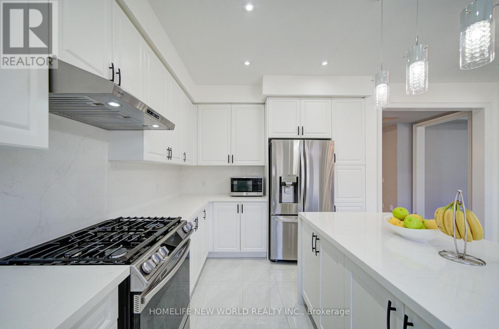 11 Conductor Avenue, Whitchurch-Stouffville, Ontario L4A 4X5 - Photo 25 - N13784480