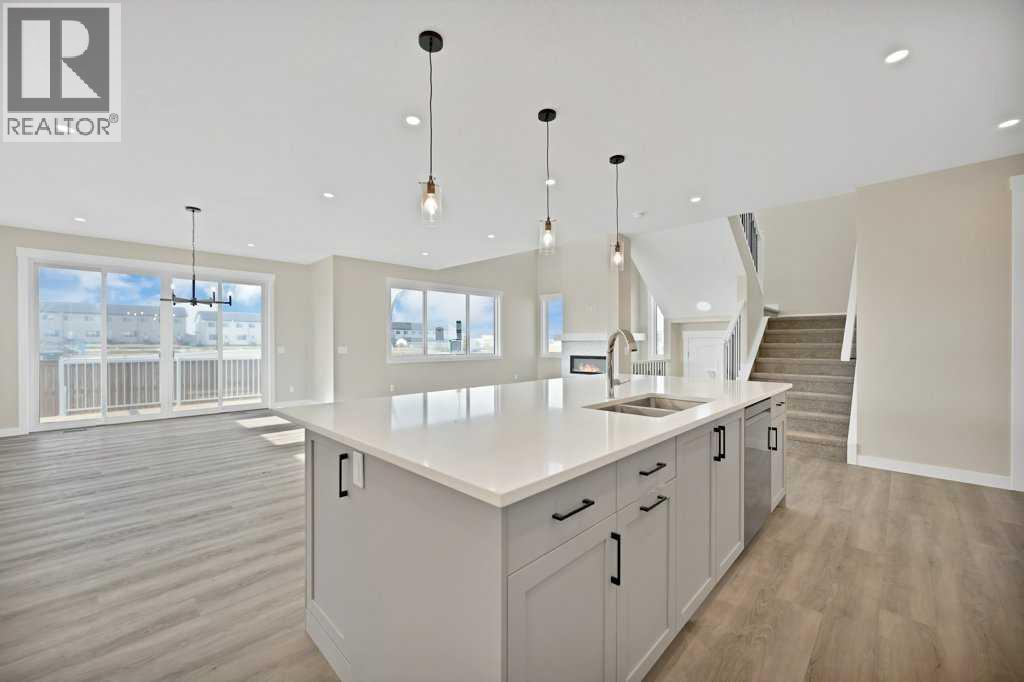 846 Chelsea Village S, Chestermere, Alberta  T1X 2V5 - Photo 4 - A2315933