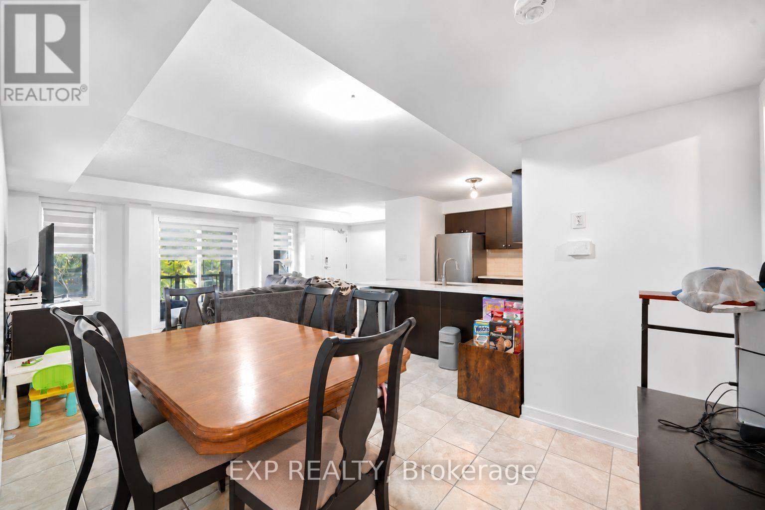 21 Magnolia Lane, Barrie, Ontario  L9J 0N9 - Photo 16 - S13784700