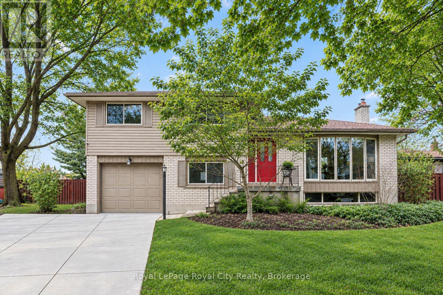 9 SKYE PLACE, Guelph, Ontario