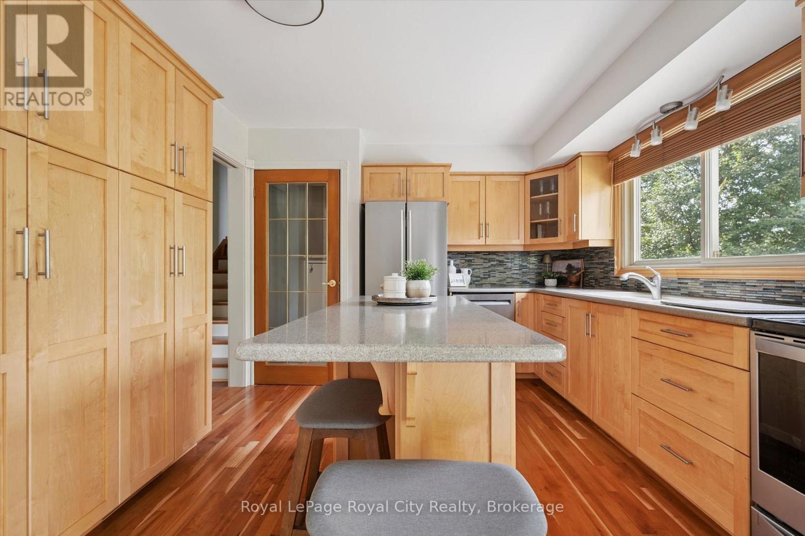 9 Skye Place, Guelph, Ontario  N1G 1M5 - Photo 8 - X13796934