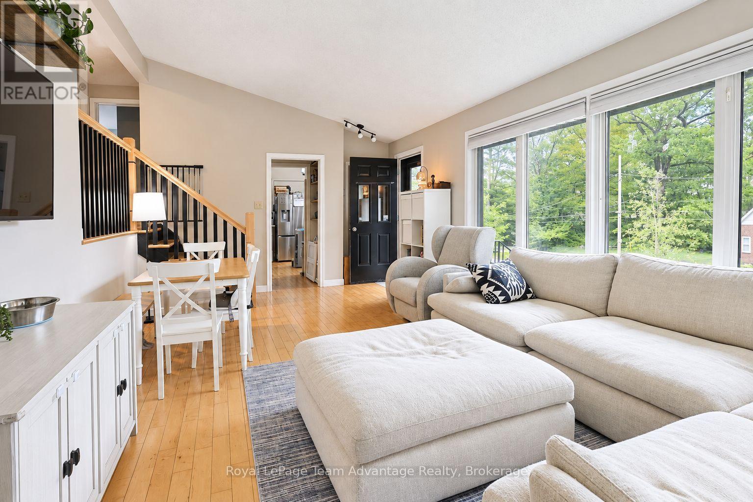 5 Burritt Street, Parry Sound, Ontario  P2A 1N5 - Photo 11 - X13796962