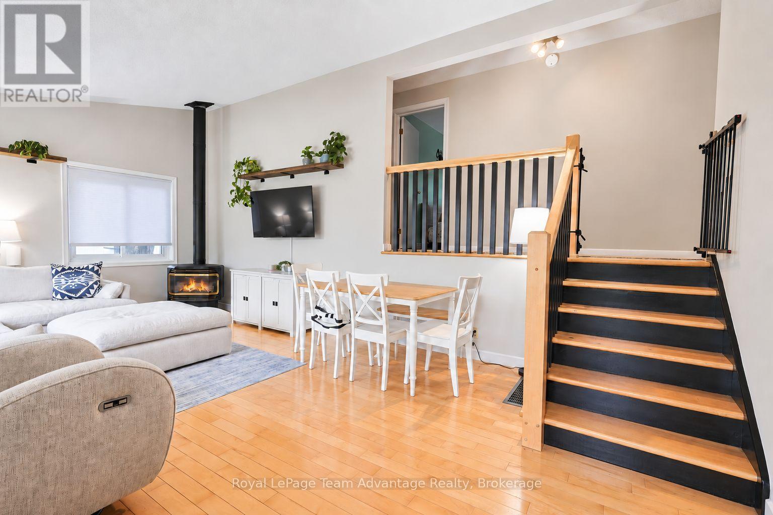 5 Burritt Street, Parry Sound, Ontario  P2A 1N5 - Photo 9 - X13796962
