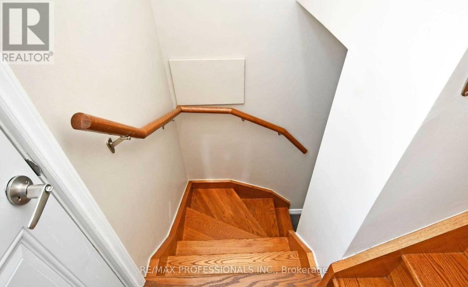 Bsmt - 1072 Alexandra Avenue, Mississauga, Ontario  L5E 1Z8 - Photo 2 - W13722546