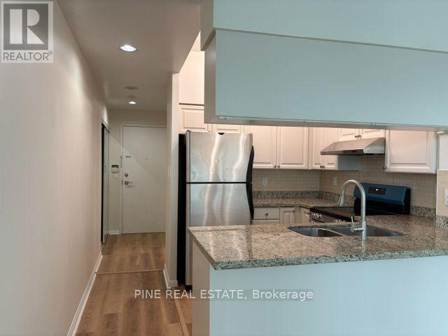 1119 - 230 Queens Quay, Toronto, Ontario  M5J 2X1 - Photo 11 - C13796912