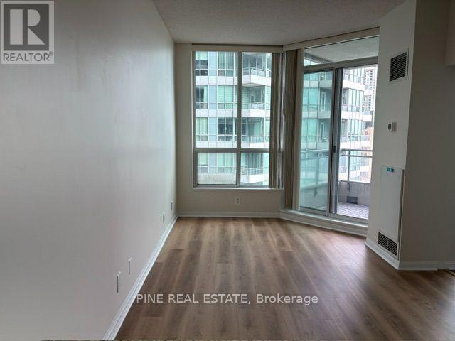 1119 - 230 Queens Quay, Toronto, Ontario  M5J 2X1 - Photo 12 - C13796912