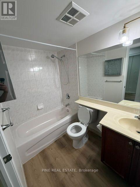 1119 - 230 Queens Quay, Toronto, Ontario  M5J 2X1 - Photo 5 - C13796912