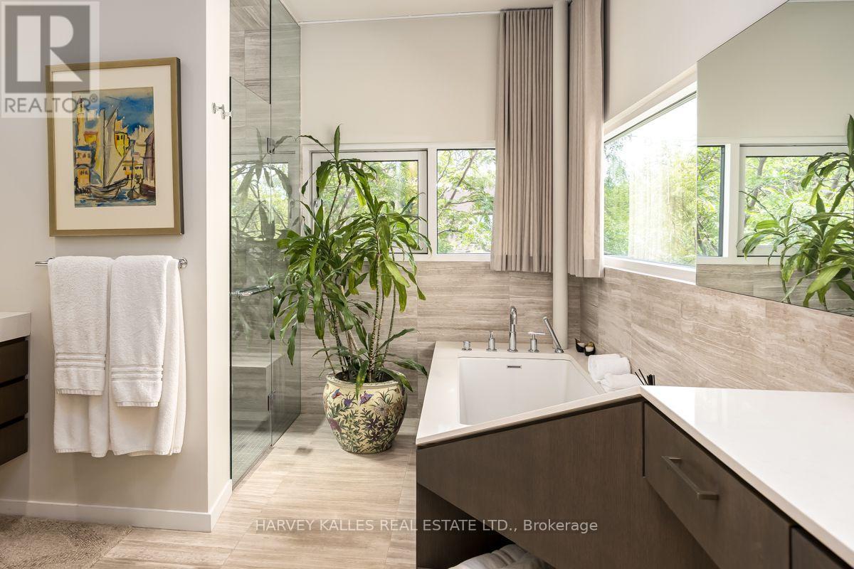 5 Relmar Road, Toronto, Ontario  M5P 2Y4 - Photo 23 - C13797024