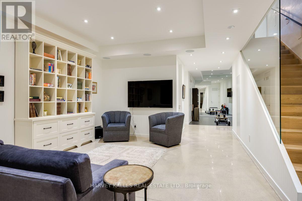 5 Relmar Road, Toronto, Ontario  M5P 2Y4 - Photo 34 - C13797024