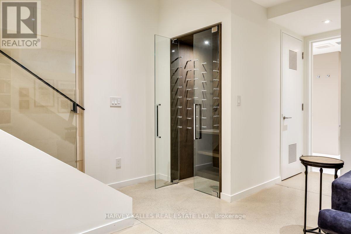 5 Relmar Road, Toronto, Ontario  M5P 2Y4 - Photo 37 - C13797024