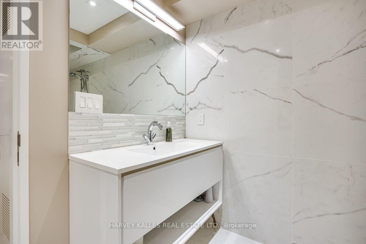 5 Relmar Road, Toronto, Ontario  M5P 2Y4 - Photo 41 - C13797024